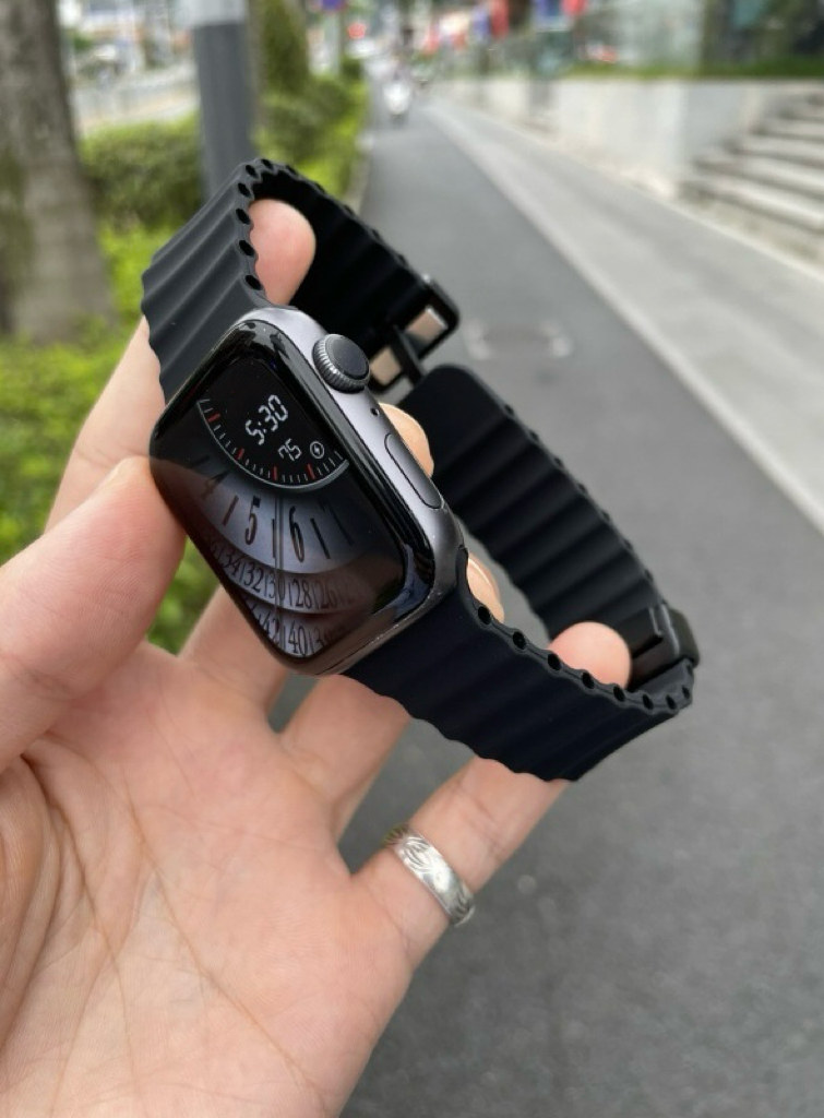 Ocean-Inspired Breathable Silicone Magnetic Watch Band - BandsOfTheDay